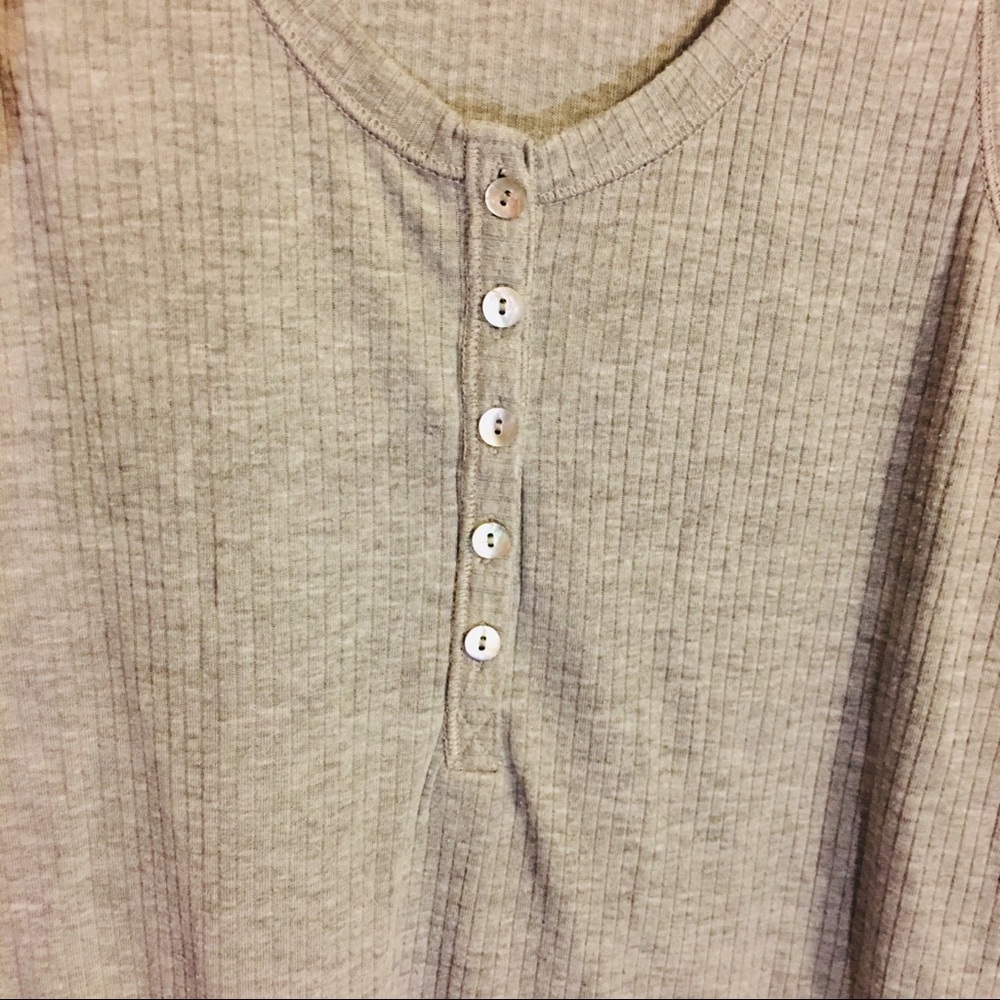 3/$12💜Basic Ribbed Tank Top - Picture 2 of 3